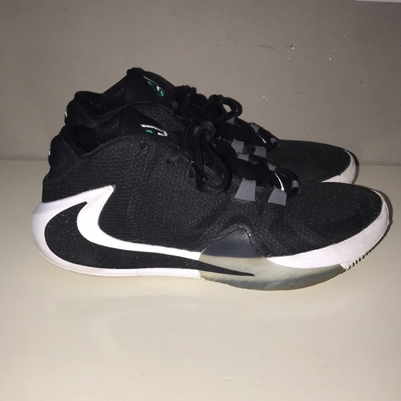 Nike Zoom Freak 1 ‘Black/White’ - Picture 2 of 4